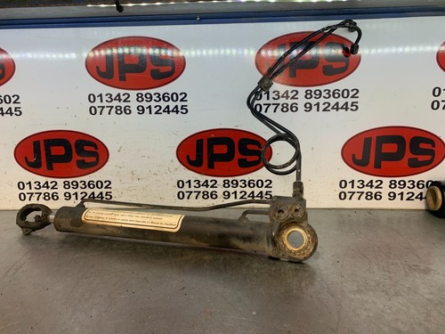 Cab tilt hydraulic ram - , x