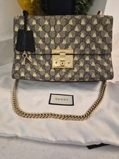 Gucci GG supreme monogram Bee