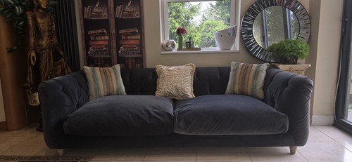 Chesterfield style button back - style,