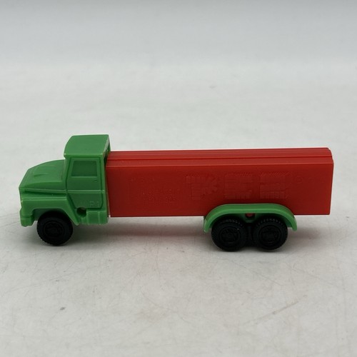 Vintage pez dispenser semi - vintage,
