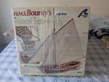 ARTESANIA HMS Bounty's