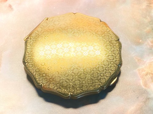 Gold tone stratton - gold,