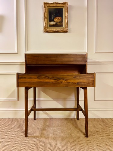 Mid century walnut - mid,