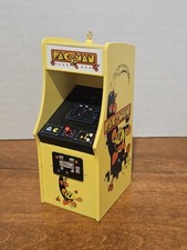 Hallmark Pac Man Arcade Game