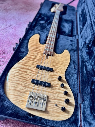 Sire marcus miller v10 - miller,