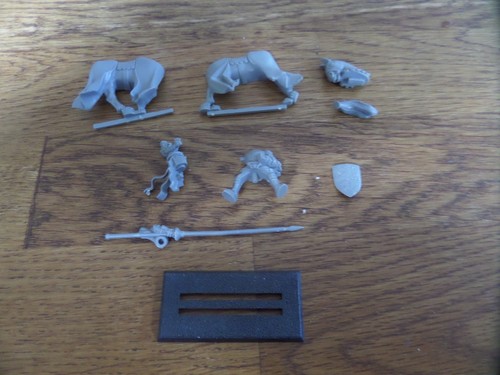 Warhammer bretonnian knight - warhammer,