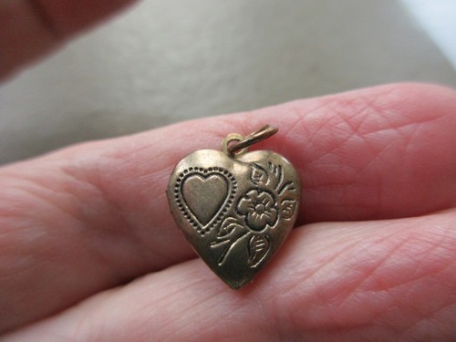 Antique vintage old gold tone - old,