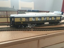 Hornby Pullman Coach IBIS