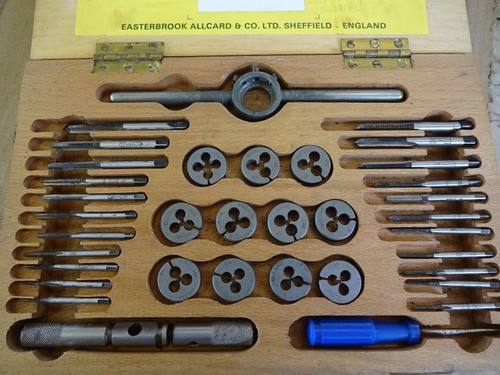 Tap and die set - die, presto