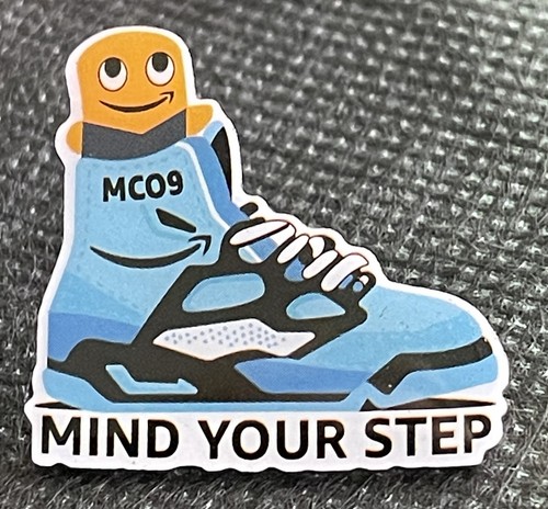 Mind your step safety shoe