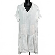 Me + Em White Pocketed V Neck