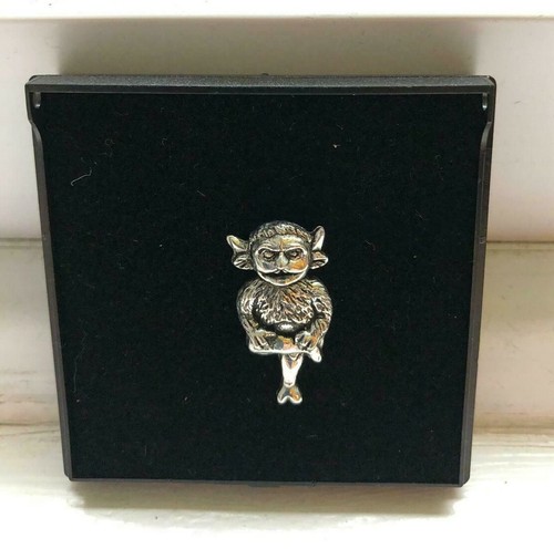 Lincoln imp pin badge real - badge,
