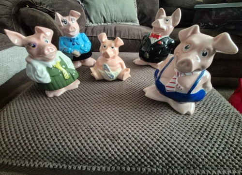 Nat west piggy banks - west, set