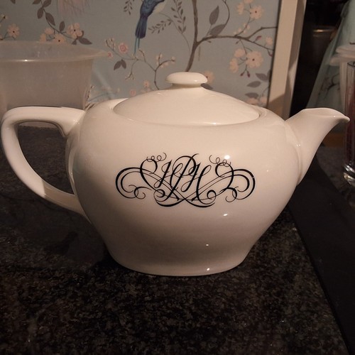 Royal doulton bone china - royal,