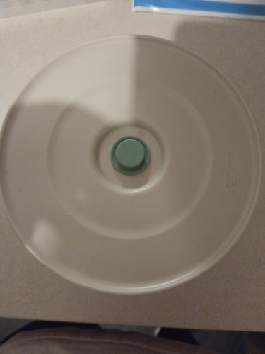 Pyrex bowl with lid - pyrex,