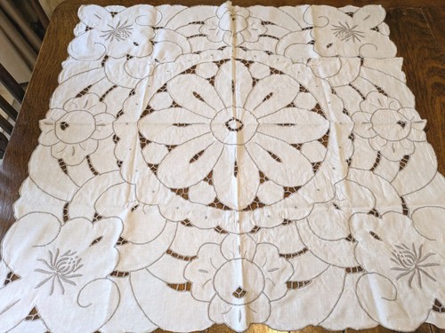 Stunning hand embroidered - hand,