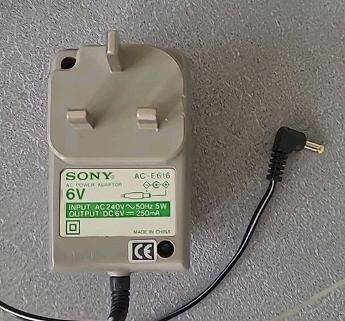 Genuine sony e616 mains - 6v,