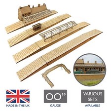 WWS Model Railway Station – OO Gauge Building Platform Footbridge Canopy Diorama