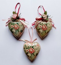 3 x VINTAGE FLORAL HEART