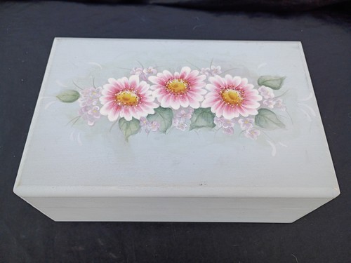 Beautifully hand painted - beautifully,