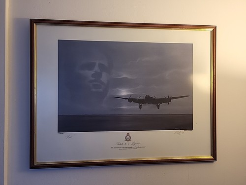 Dambusters salute legend - to,