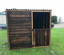 Field shelter stable light - shelter,