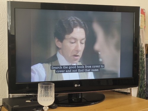 Tv with remote - lg,