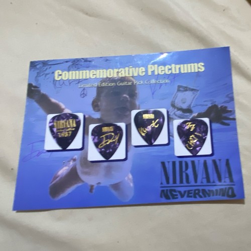 Nirvana nevermind guitar - nirvana,
