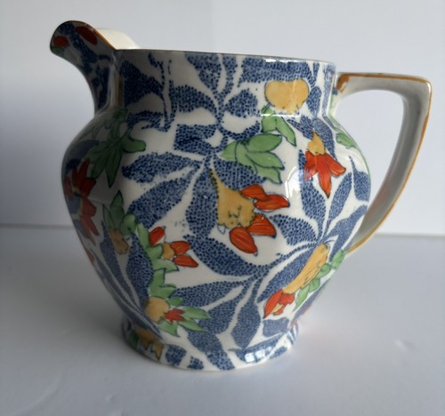 Vintage royal tudor ware large - royal,