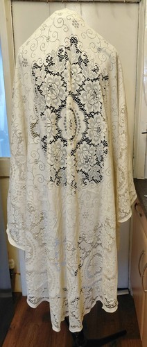 Vintage cream oval tablecloth - oval,