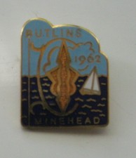 BUTLINS BADGE MINEHEAD 1962. LANTERN. REPLICA