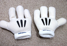 MICKEY MOUSE WHITE LARGE GLOVES DISNEYLAND PARIS