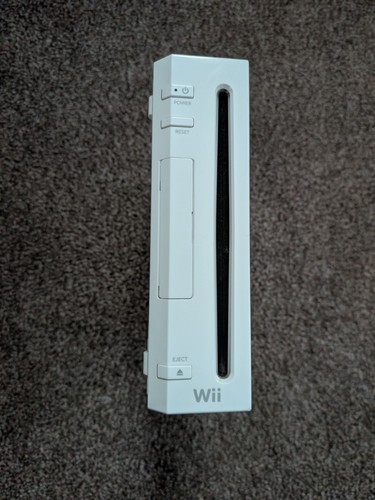 Nintendo wii console - nintendo,