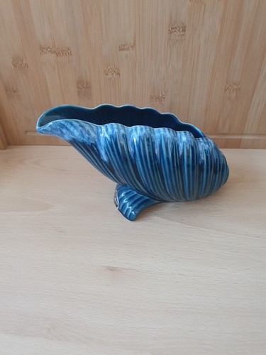 Trentham pottery shell vase - shell,
