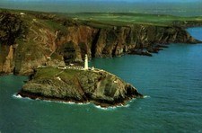 South Stack Lighthouse, Anglesey : Vintage Postcard.