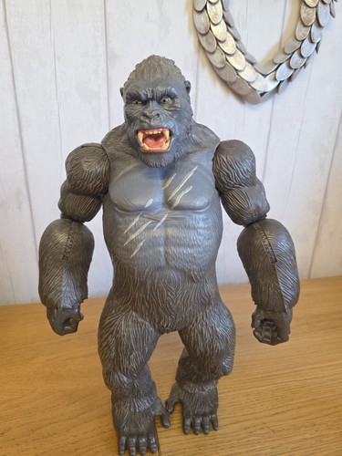 King kong action - king,
