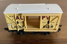 Mainline 'Allsopps Lager' Ventilated Van MISSING Sliding Doors, OO Gauge