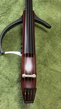 Yamaha SLB200 Silent Bass