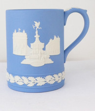 Wedgwood Jasperware Tankard Mug Christmas 1971 Piccadilly Circus Blue White