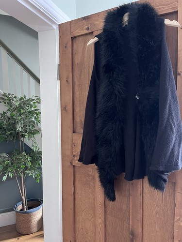 Apricot black knit - apricot, cape