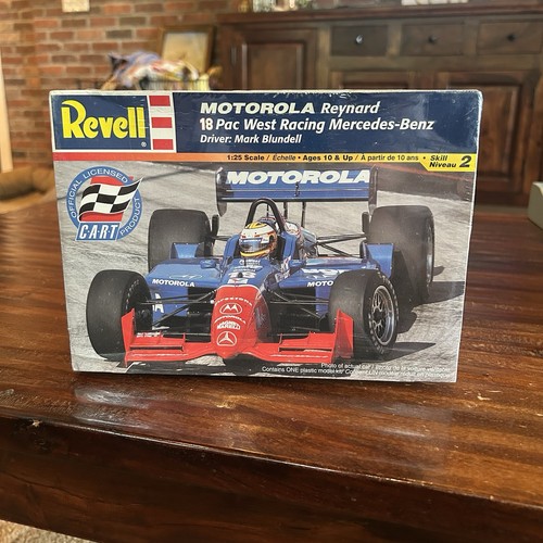 Revell motorola reynard - revell,