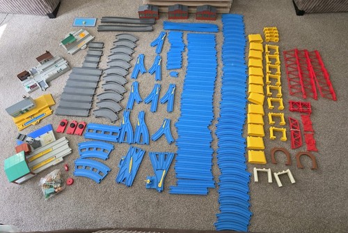 Tomy thomas the tank engine - tomy,