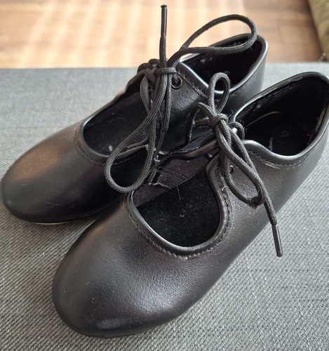 Younger girls tap dancing - girls,