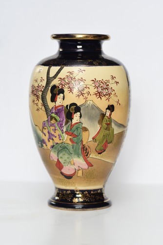 Large japanese satsuma vase - japanese,