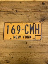 Vintage New York US Car License Plate 169-CMH