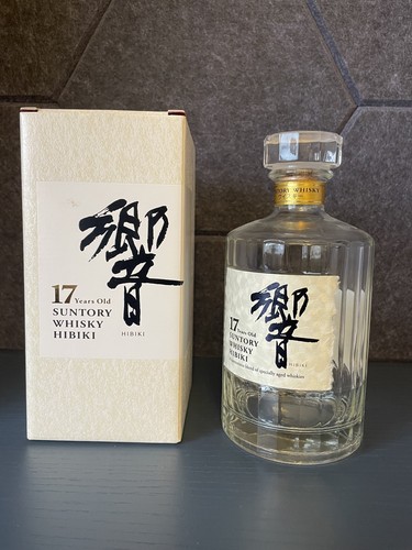 Year old hibiki suntory - 17,