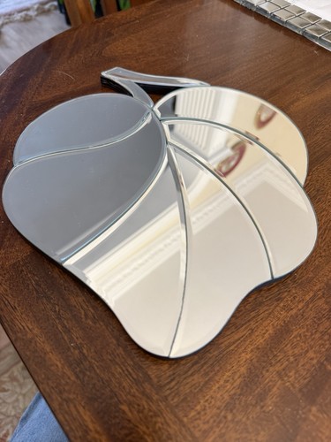 Laura ashley leaf petal - laura,