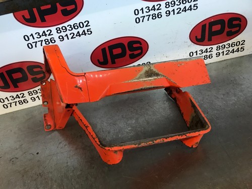 Floor plate step x - /,