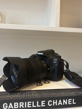 Canon EOS 90D + EF-S 18-135mm