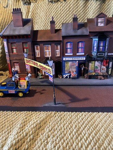 William britain circus street - william,